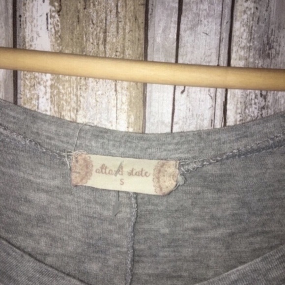 Altar’d State Strength & Dignity Tee - Picture 4 of 5